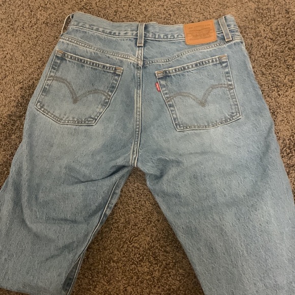 Levi Wedgie jeans - Picture 2 of 2
